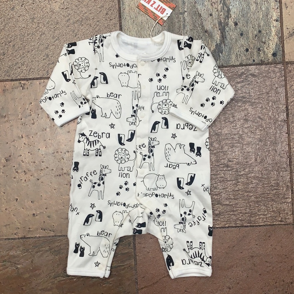 NWT Bit’z Kids NYC animal onesie size 3-6 months / 60 cm